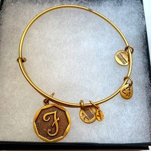 Brand-new Alex and Ani bracelet with the initial F.